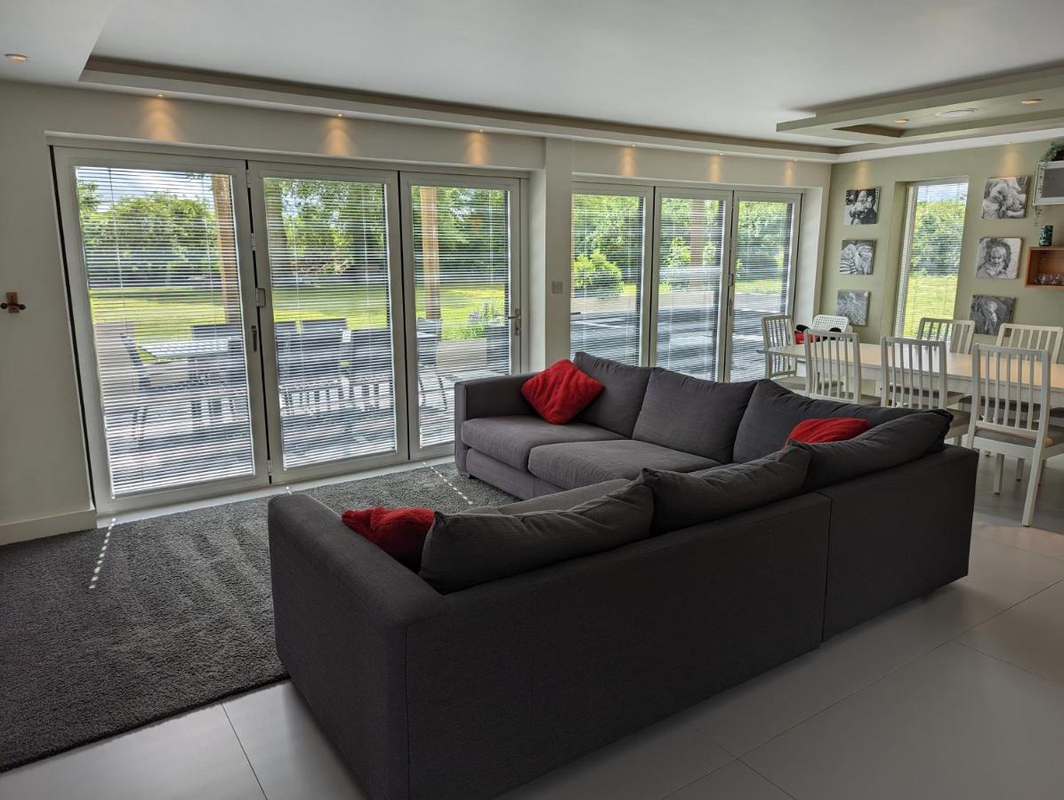 Unique, Spacious, Self-built Eco With Huge Garden And Movie Holiday home