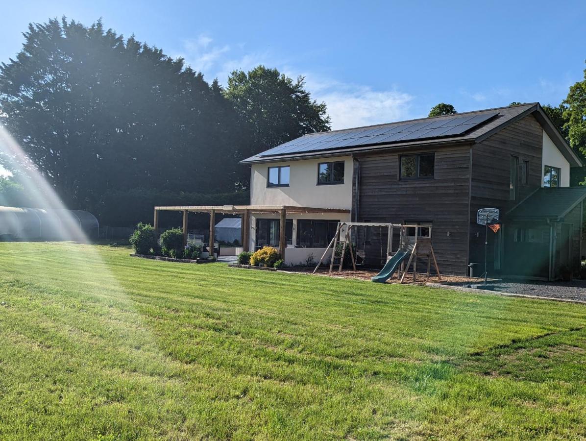 Unique, Spacious, Self-built Eco With Huge Garden And Movie Holiday home