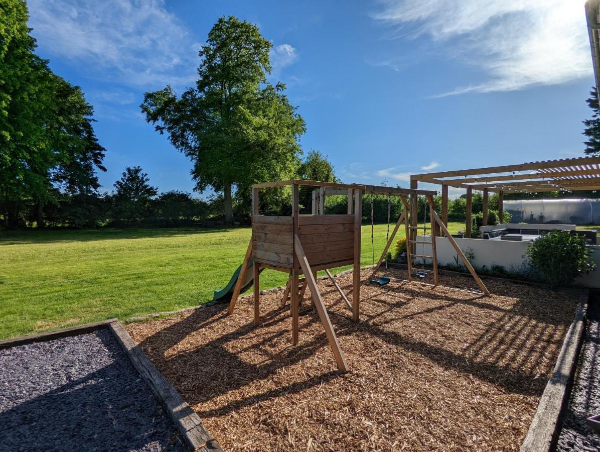 Unique, Spacious, Self-built Eco With Huge Garden And Movie Holiday home *